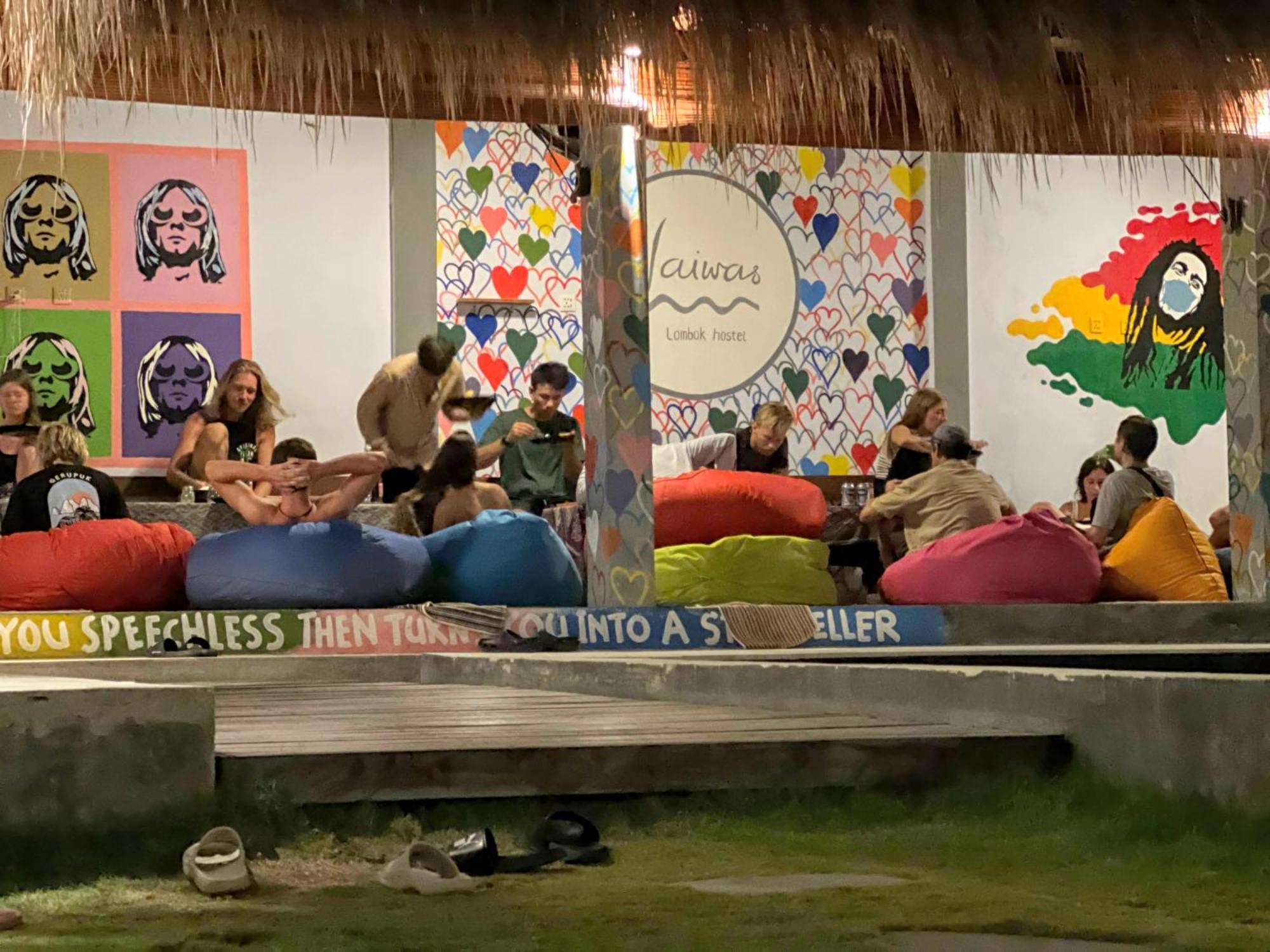 Waiwas Hostel Kuta  Dış mekan fotoğraf